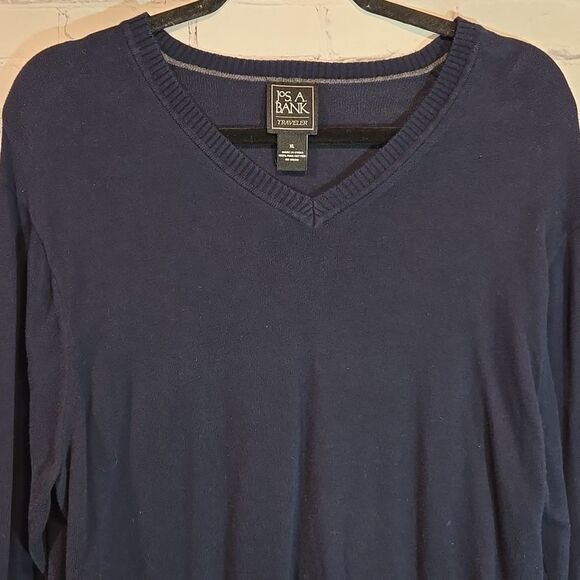 Jos A Bank traveler navy blue v neck sweater size XL - Picture 2 of 7